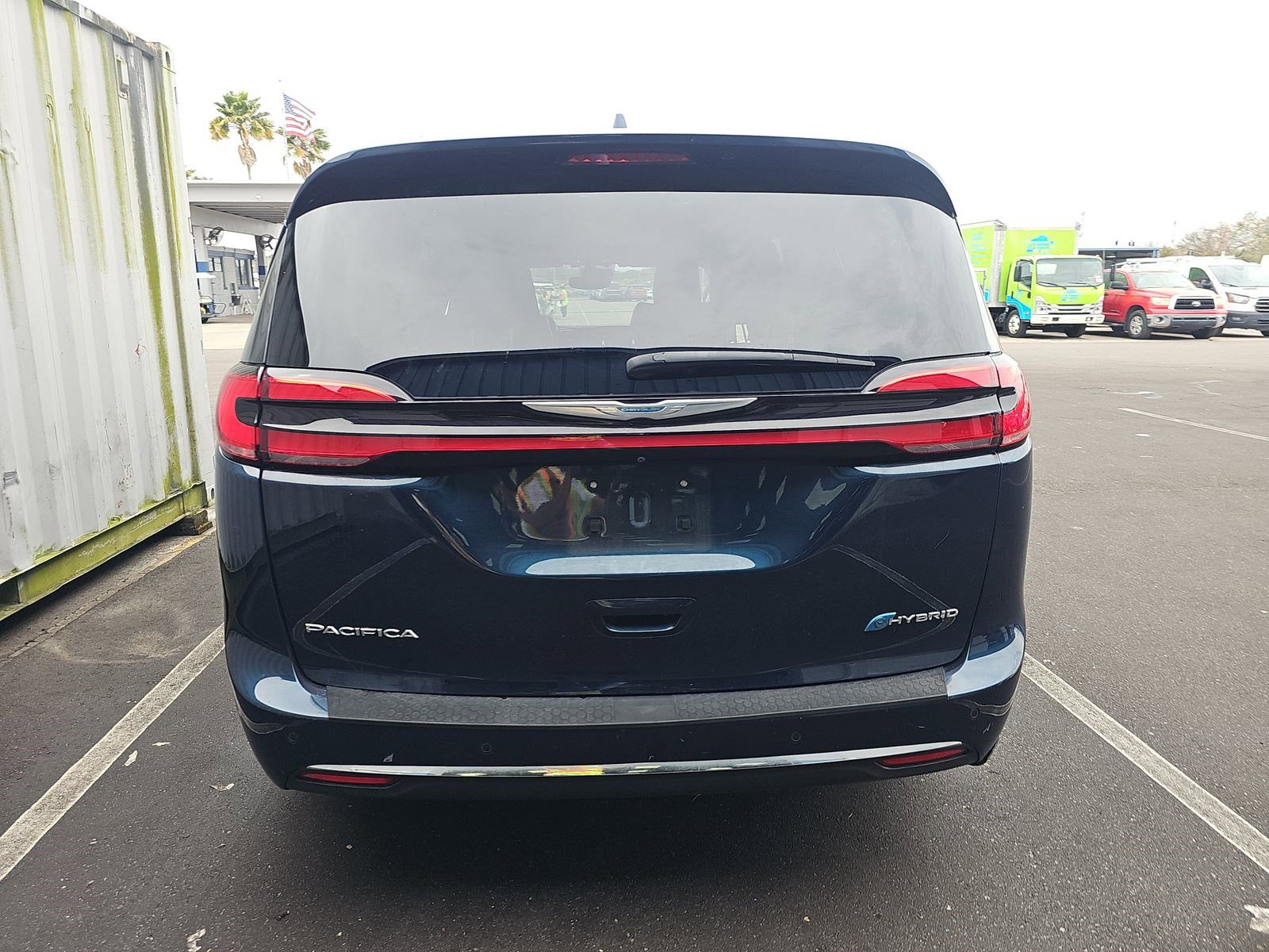 Used 2021 Chrysler Pacifica Limited w/ Premium & Safety Sphere Group image 6