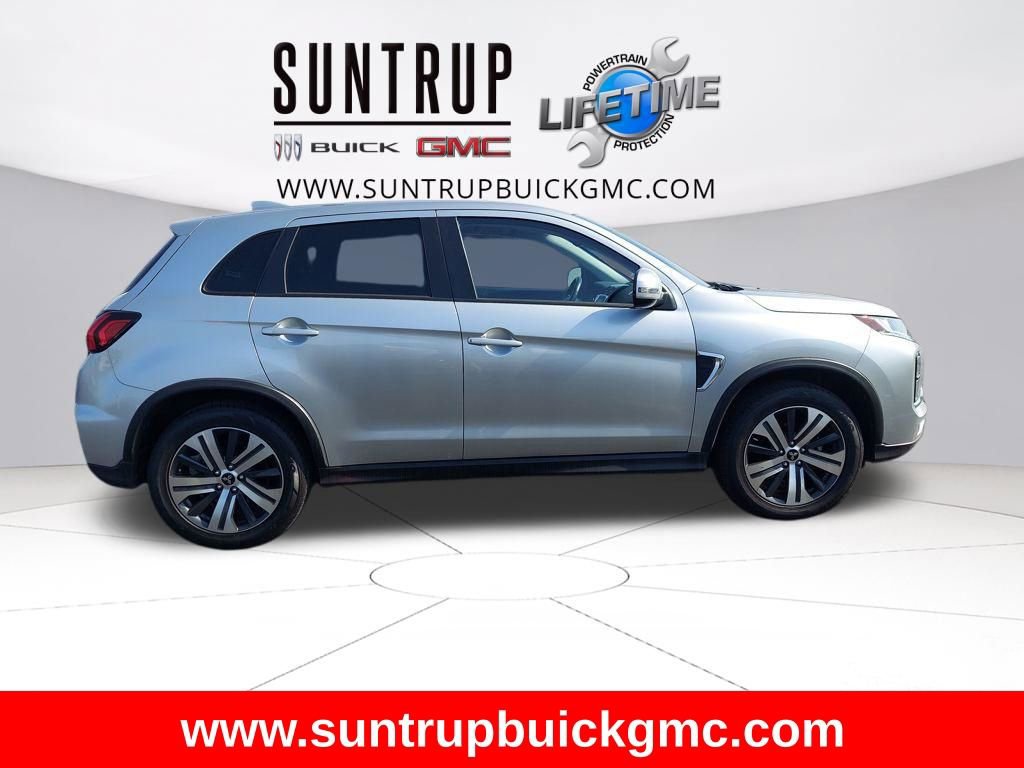 Used 2024 Mitsubishi Outlander Sport SE image 3