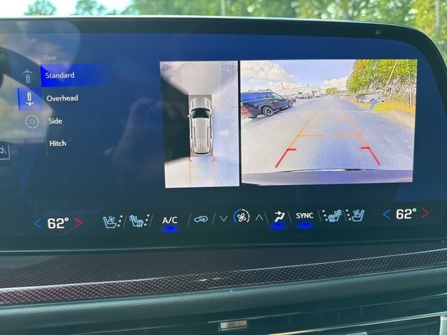 Used 2024 Chevrolet Traverse RS image 18