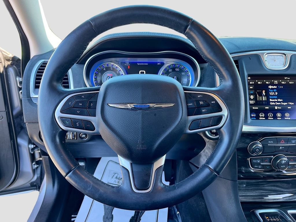 Certified 2018 Chrysler 300 Touring image 11