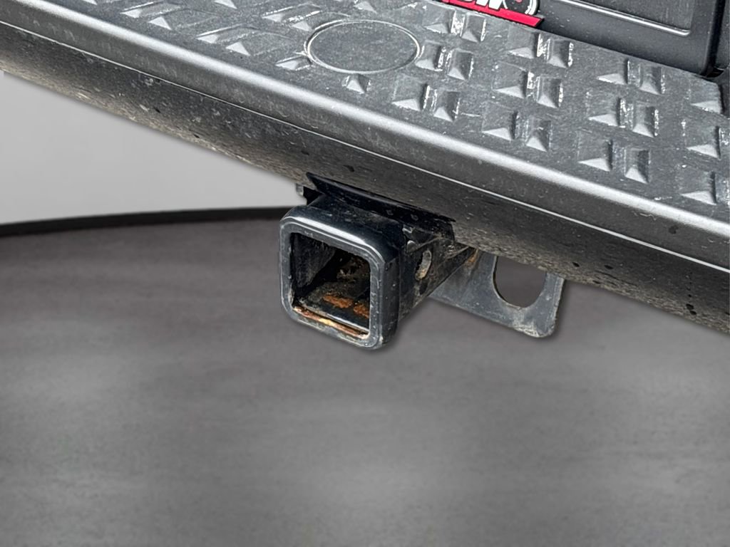 Used 2024 Nissan Titan SV w/ SV Convenience Package image 15