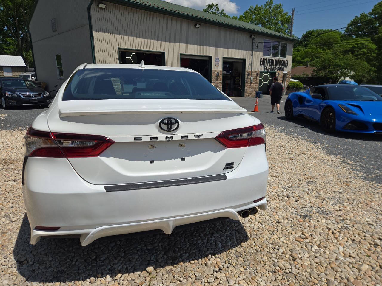 Used 2022 Toyota Camry SE w/ Cold Weather Package AWD/4WD image 5