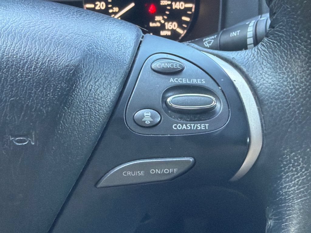 Used 2019 Nissan Pathfinder SV FWD image 25