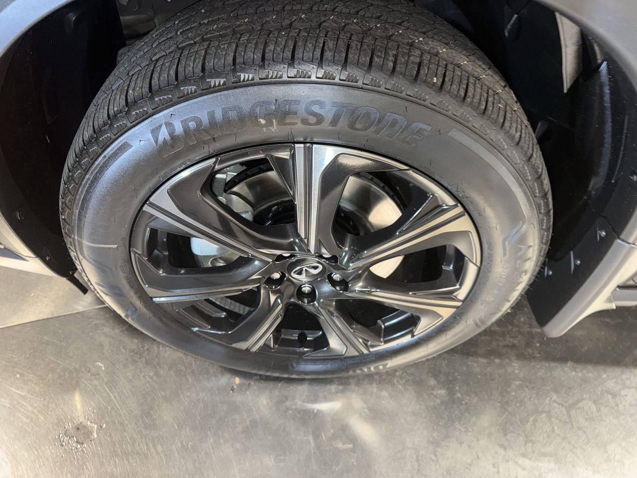 Certified 2026 INFINITI QX60 Autograph AWD/4WD image 2