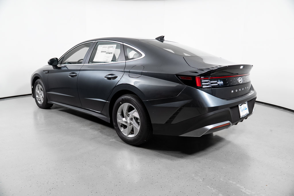 New 2026 Hyundai Sonata SE FWD image 10