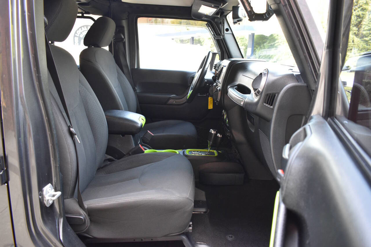 Used 2018 Jeep Wrangler Unlimited Sport S image 8