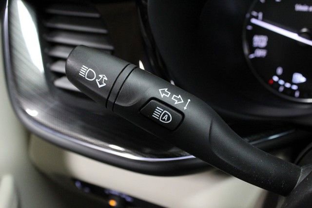 Used 2023 Buick Envision Preferred image 21