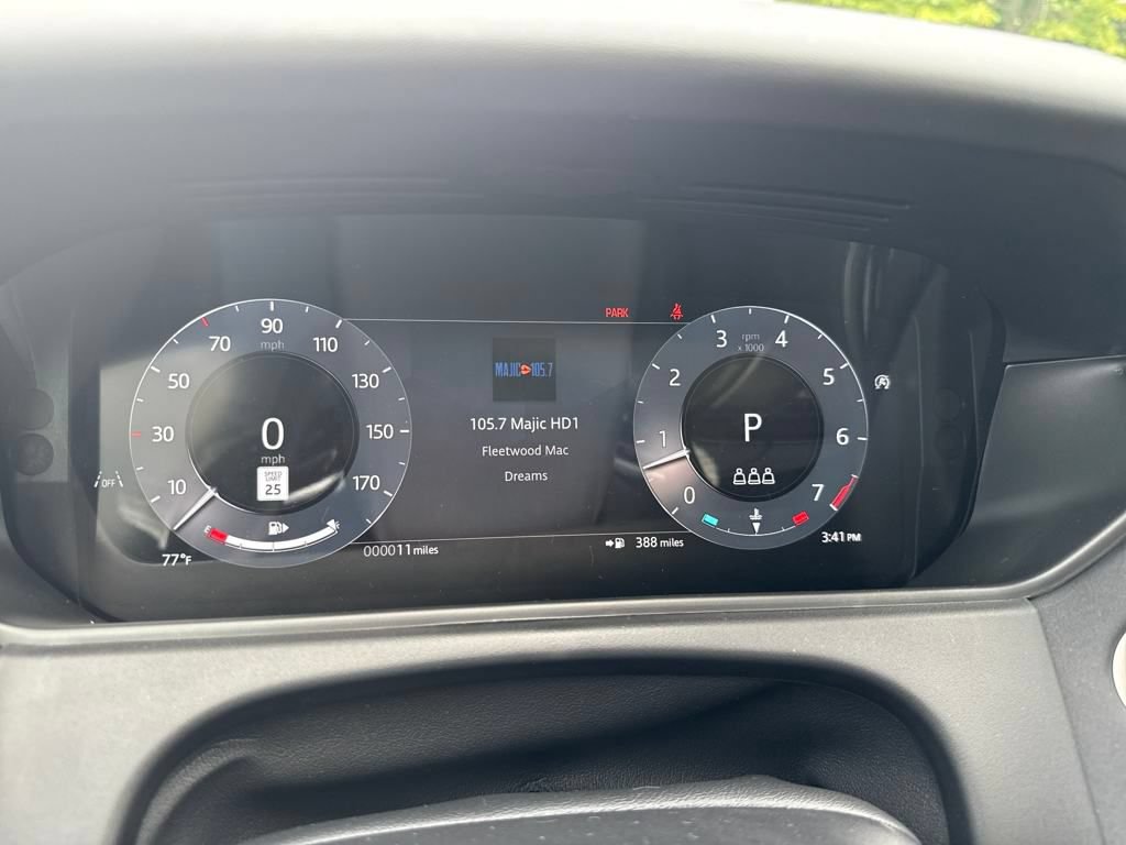 New 2026 Land Rover Range Rover Velar Dynamic SE AWD/4WD image 22