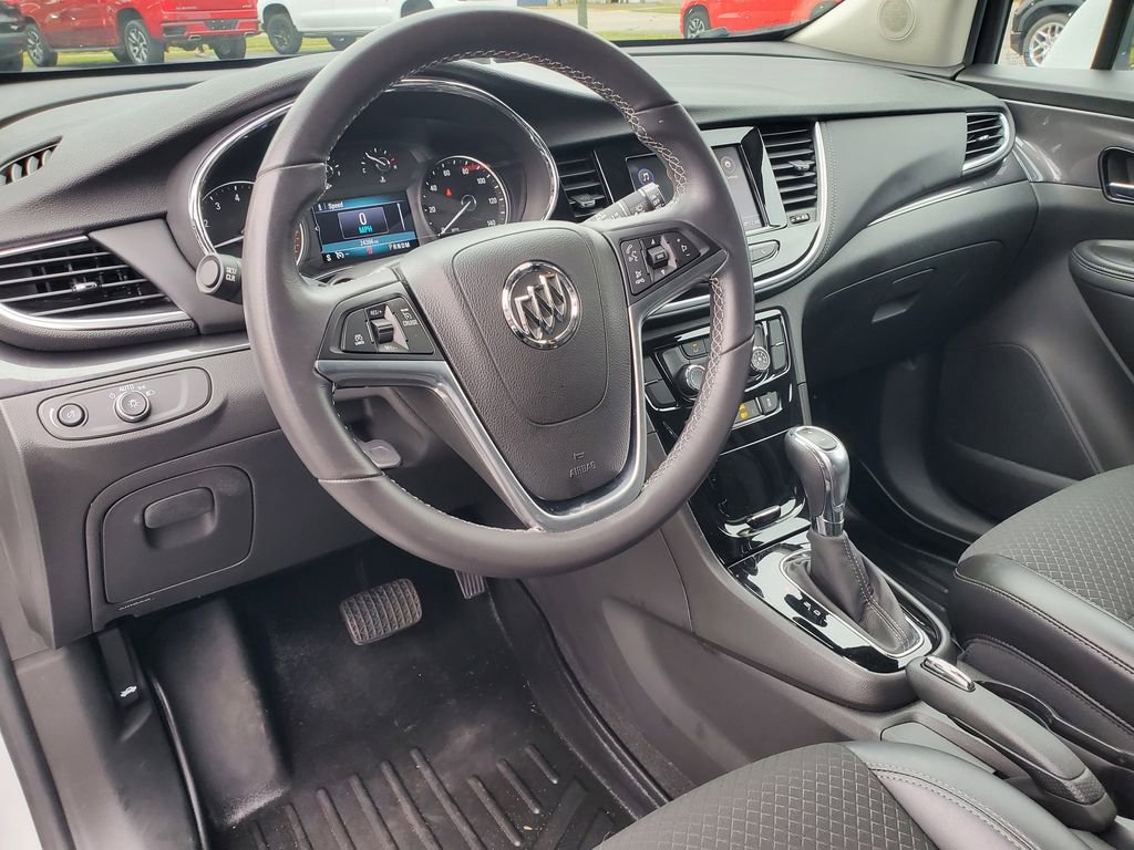 Used 2022 Buick Encore Preferred w/ Safety Package image 11