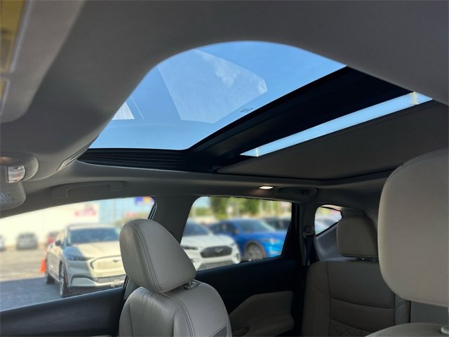 Used 2021 Nissan Murano Platinum w/ Cargo Package image 23