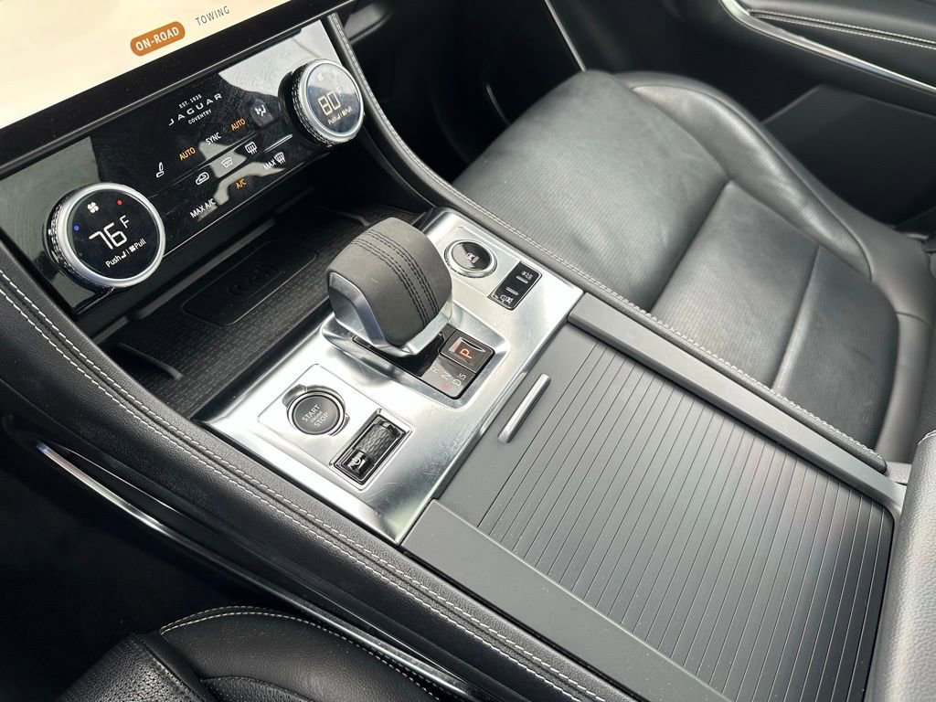 Used 2024 Jaguar F-PACE R-Dynamic S image 26