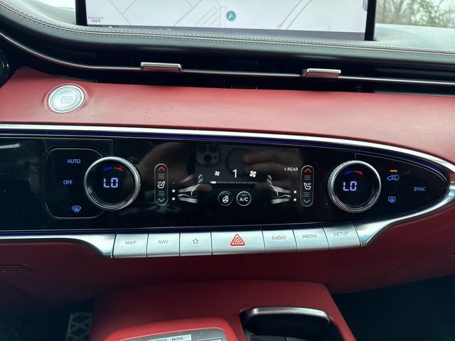 Used 2023 Genesis GV70 2.5T w/ Sport Prestige Package AWD/4WD image 36