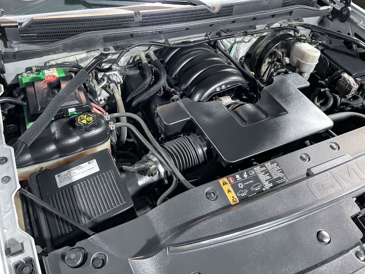 Used 2017 GMC Sierra 1500 4x4 Regular Cab image 16