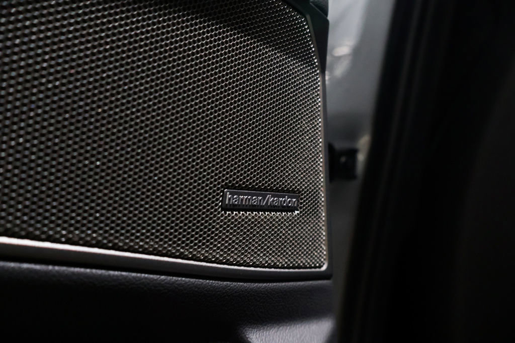 Used 2026 BMW M3 Competition w/ M Carbon Exterior Package image 84