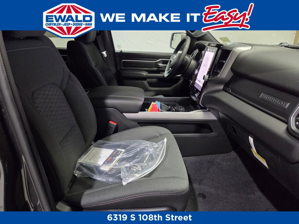 New 2026 RAM 1500 4x4 Crew Cab image 16