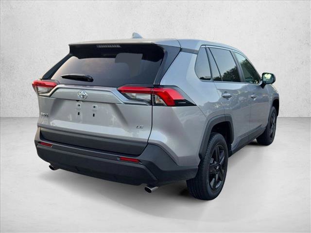 Used 2024 Toyota RAV4 LE FWD image 5