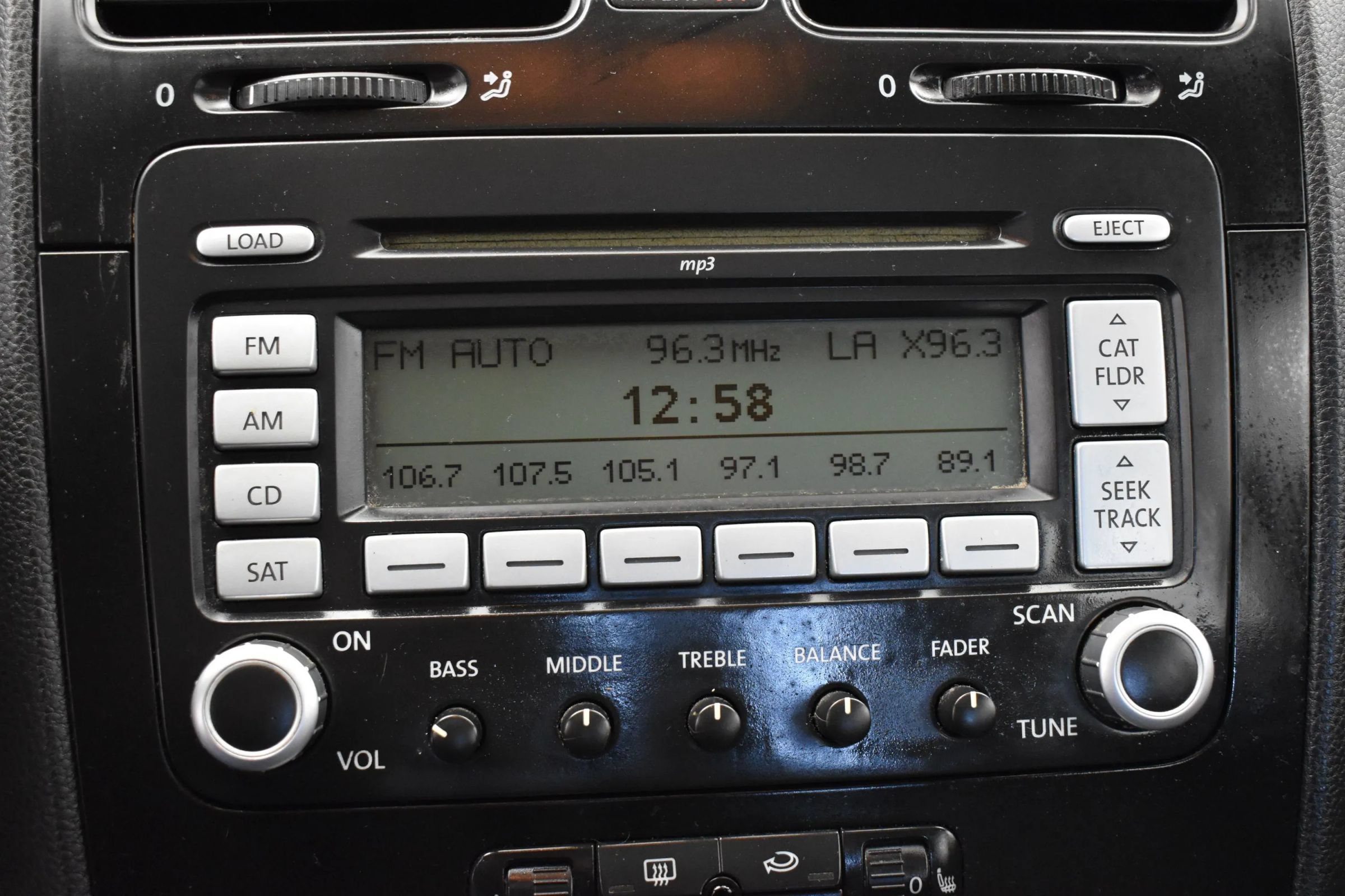 Used 2008 Volkswagen Jetta SE FWD image 26