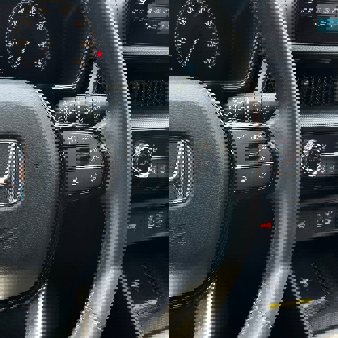 Used 2024 Honda CR-V EX-L image 14