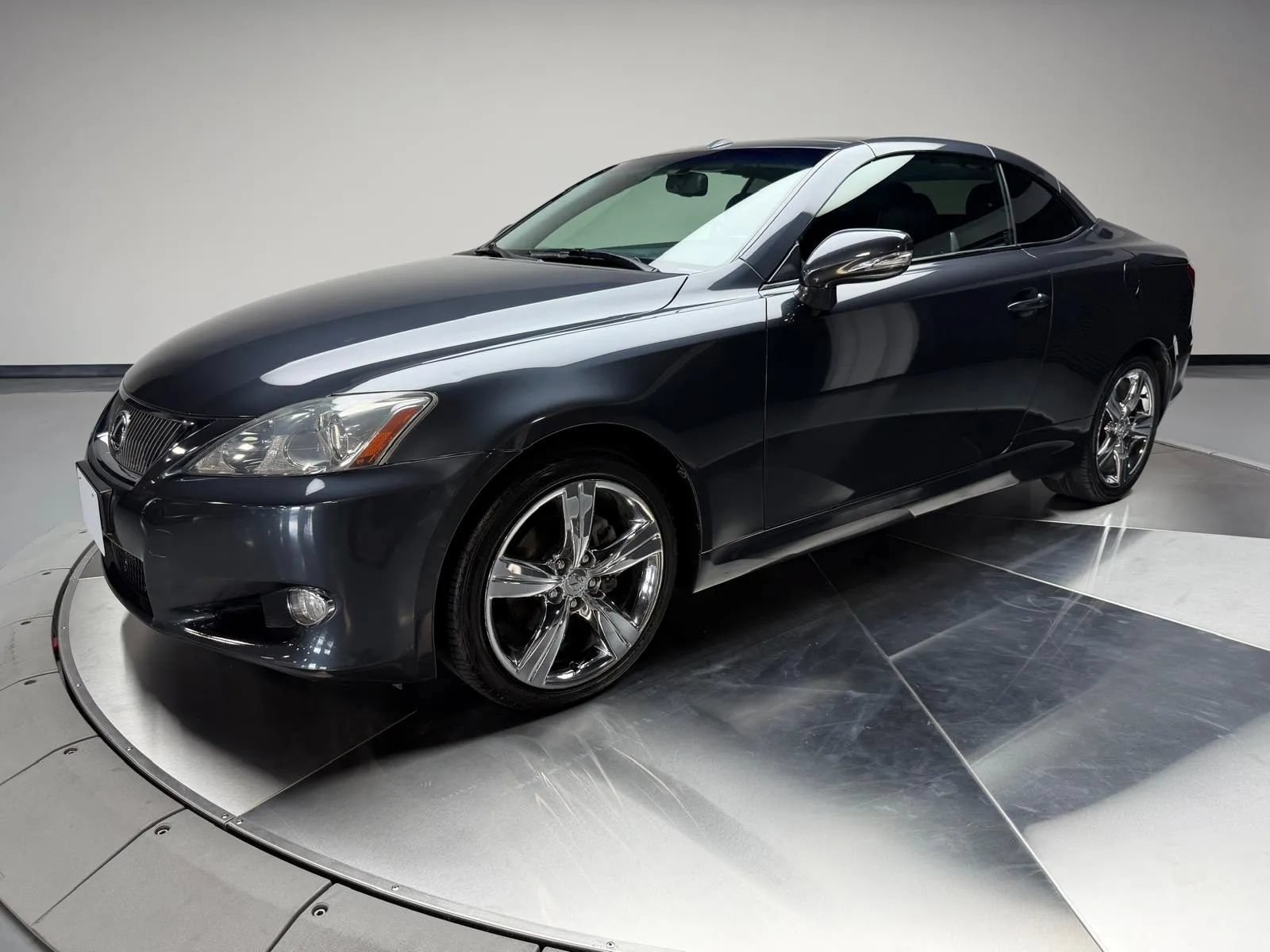 Used 2010 Lexus IS 250C RWD image 35
