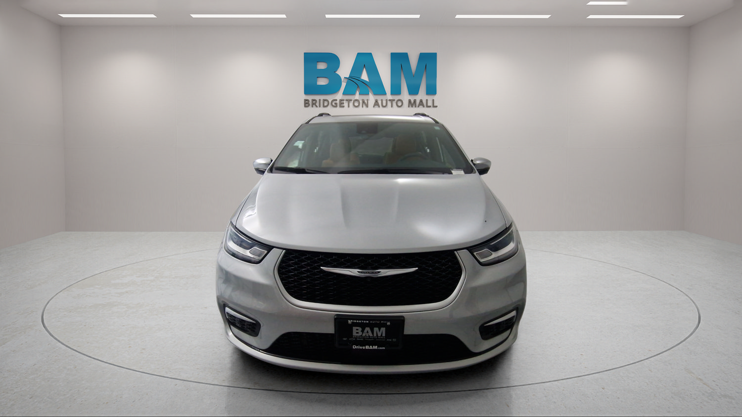 Used 2023 Chrysler Pacifica Pinnacle FWD image 31