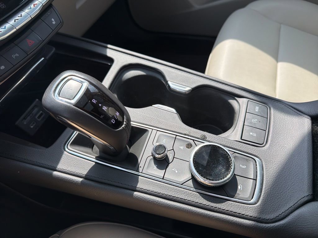 Used 2019 Cadillac XT4 Luxury w/ Cold Weather Package image 34