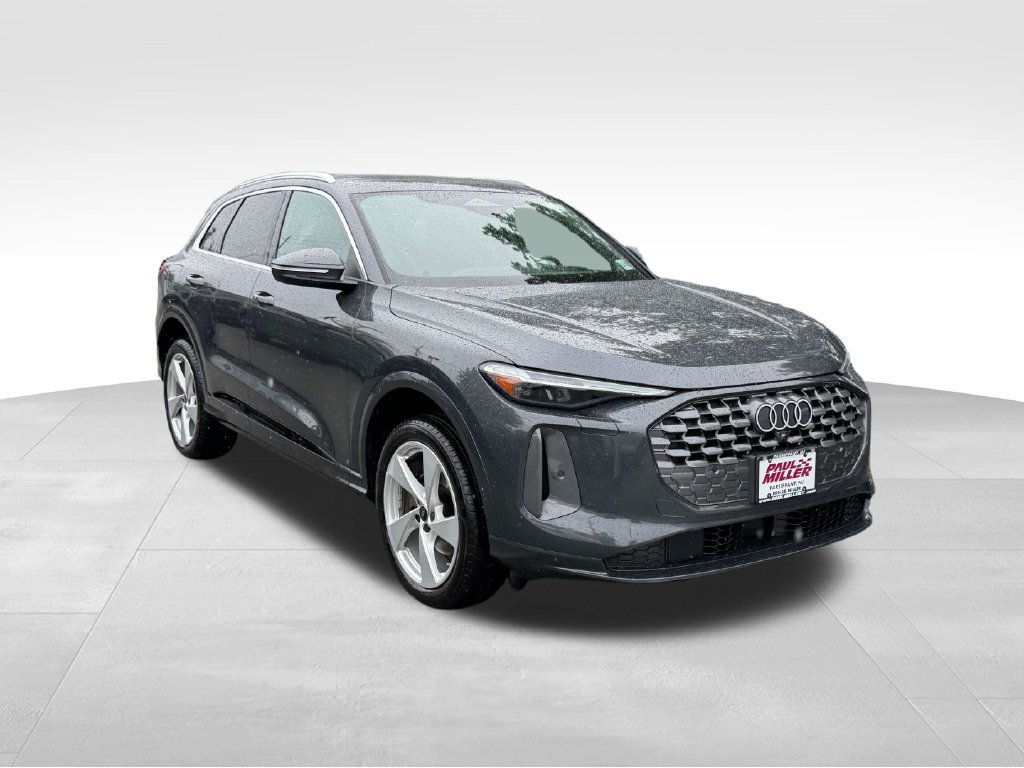 Used 2025 Audi Q5 Premium Plus w/ Premium Plus AWD/4WD image 3
