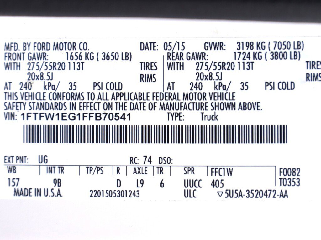 Used 2015 Ford F150 Platinum w/ Equipment Group 701A Luxury image 54