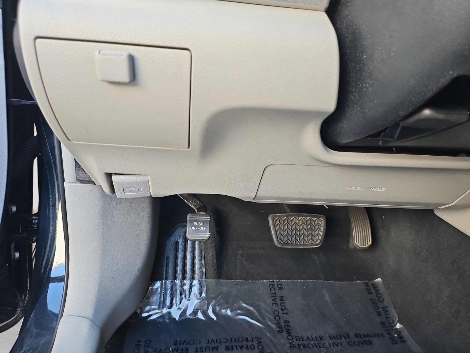 Used 2012 Toyota Camry FWD image 22