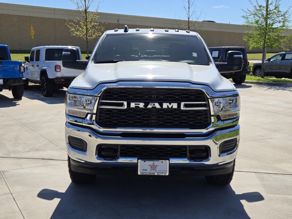 Used 2024 RAM 2500 Tradesman w/ Chrome Appearance Group AWD/4WD image 9