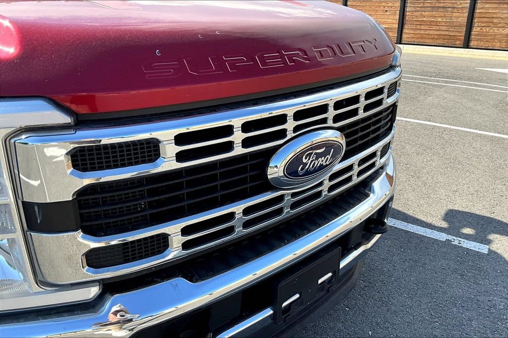 Used 2023 Ford F350 XLT AWD/4WD image 20
