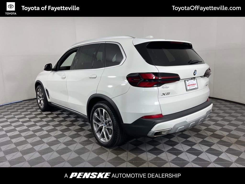 Used 2024 BMW X5 xDrive40i w/ Premium Package image 16