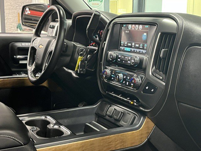 Used 2018 Chevrolet Silverado 1500 LTZ w/ Sport Package AWD/4WD image 8