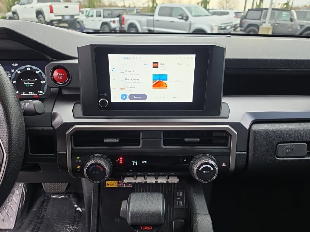 Used 2025 Toyota 4Runner TRD Off-Road image 13