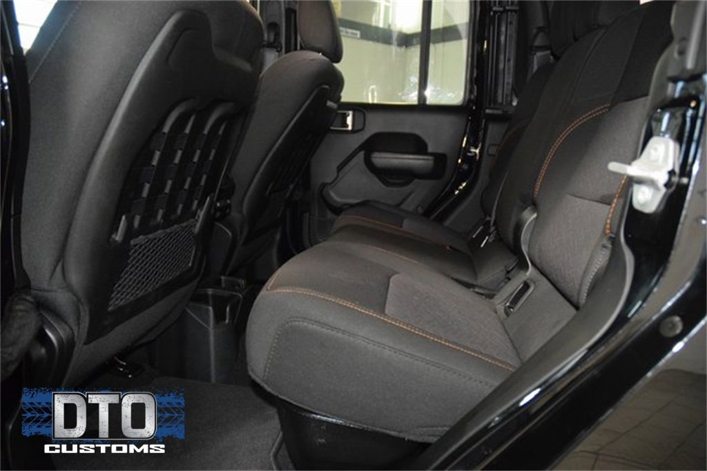 Used 2023 Jeep Gladiator Mojave w/ Trailer Tow Package image 39