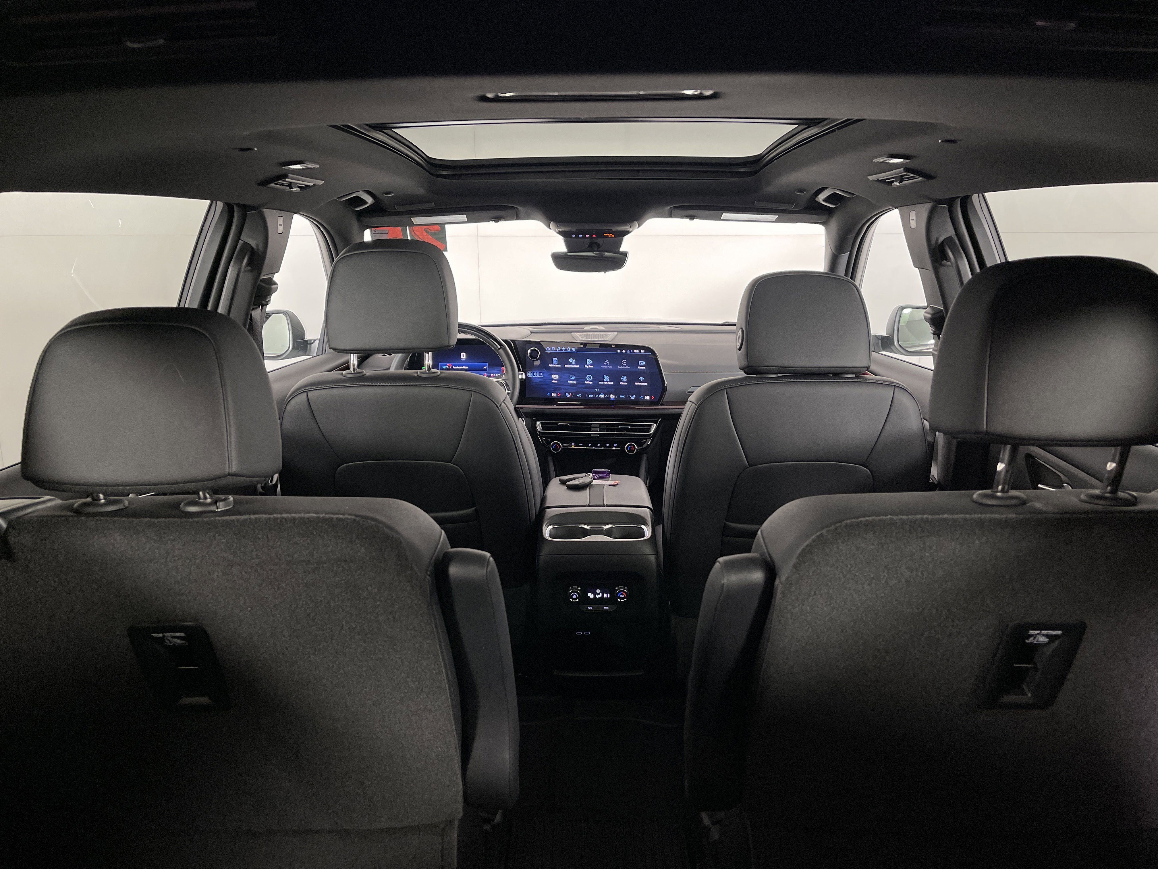 Used 2025 Chevrolet Traverse Z71 w/ Enhanced Driving Package image 17