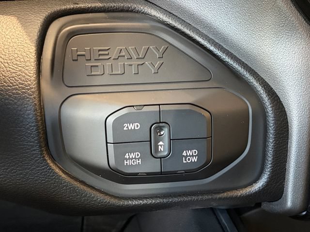 New 2026 RAM 2500 Laramie AWD/4WD image 19