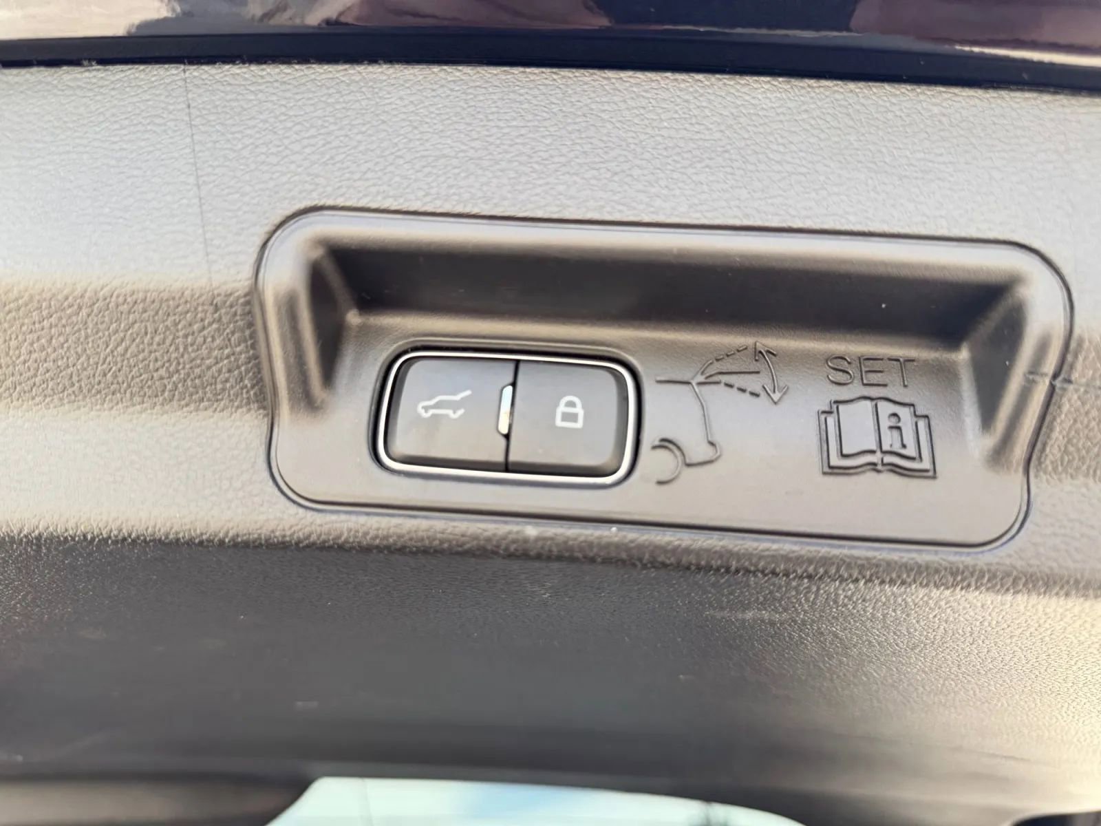 Used 2020 Ford Explorer ST w/ ST Street Pack image 30