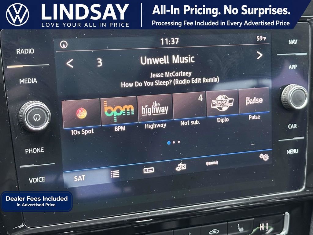 Used 2018 Volkswagen Golf SEL FWD image 16