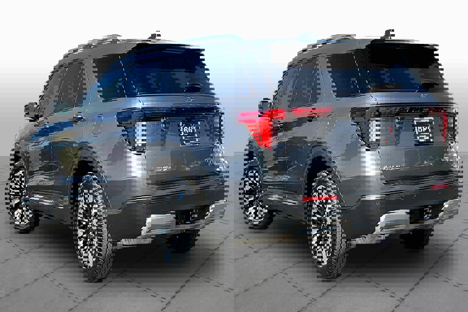 Used 2025 Ford Explorer Platinum w/ LUX Leather Package image 12