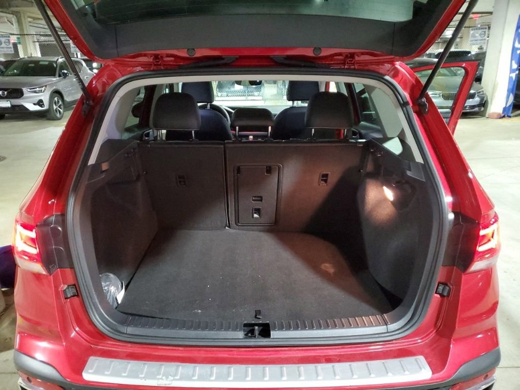 Certified 2023 Volkswagen Taos SEL image 63