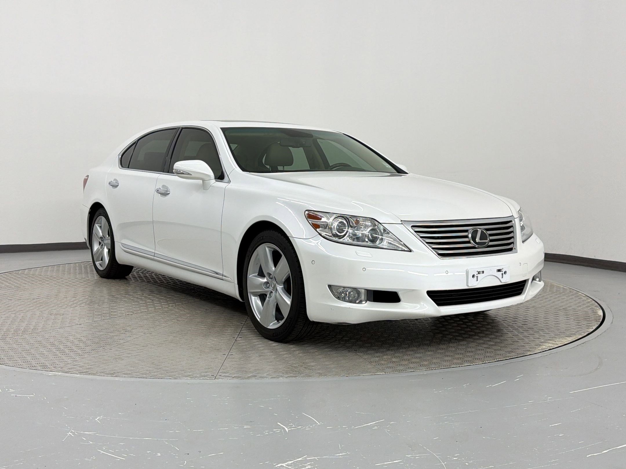Used 2012 Lexus LS 460 L w/ Rear Seat Upgrade Pkg RWD image 7
