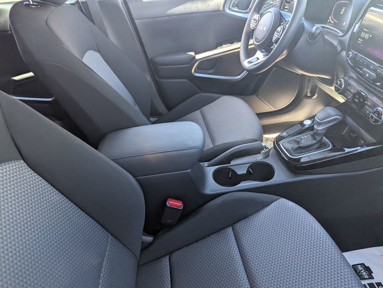 Used 2025 Kia Soul S FWD image 6