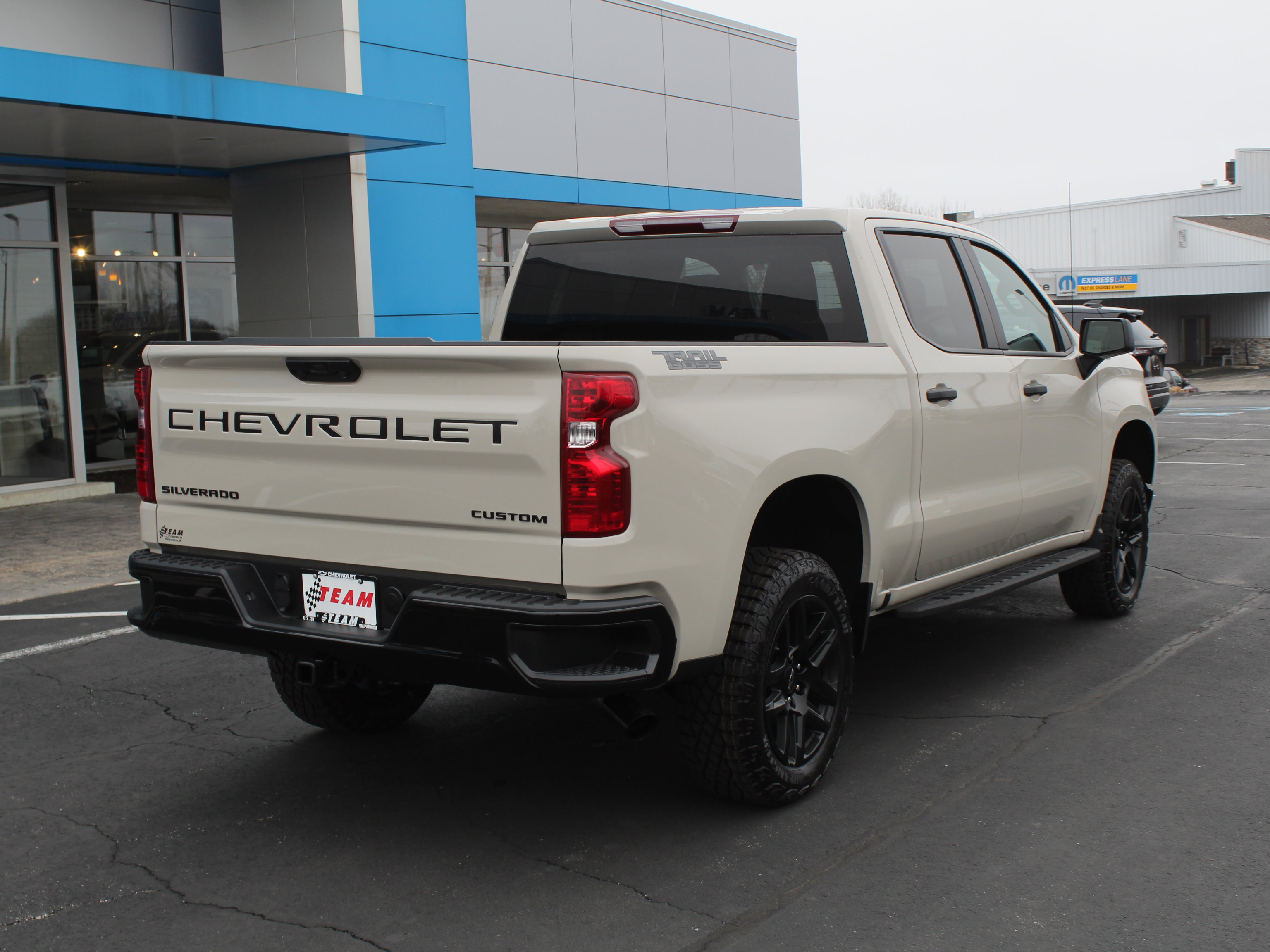 New 2026 Chevrolet Silverado 1500 Custom Trail Boss w/ Dark Appearance Package image 4