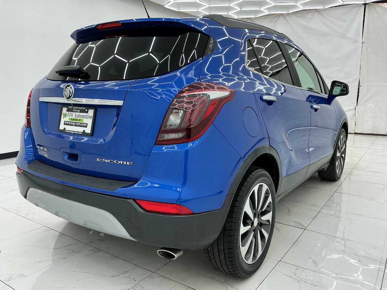 Used 2018 Buick Encore Essence FWD image 8