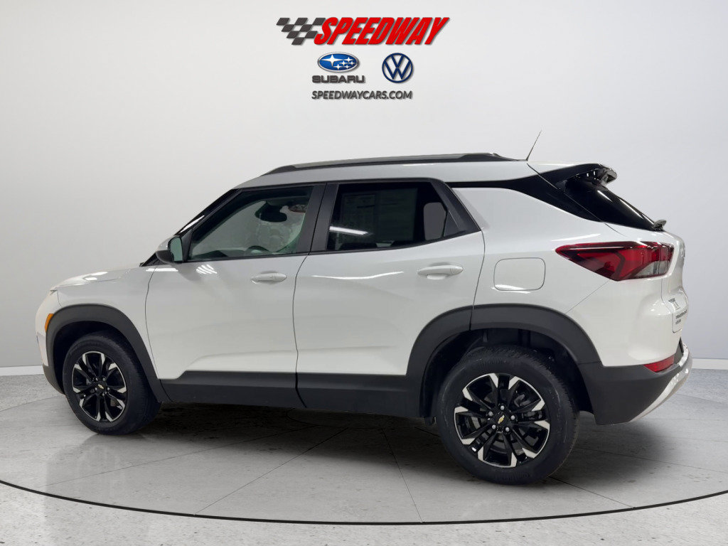 Used 2023 Chevrolet TrailBlazer LT w/ Convenience Package AWD/4WD image 9
