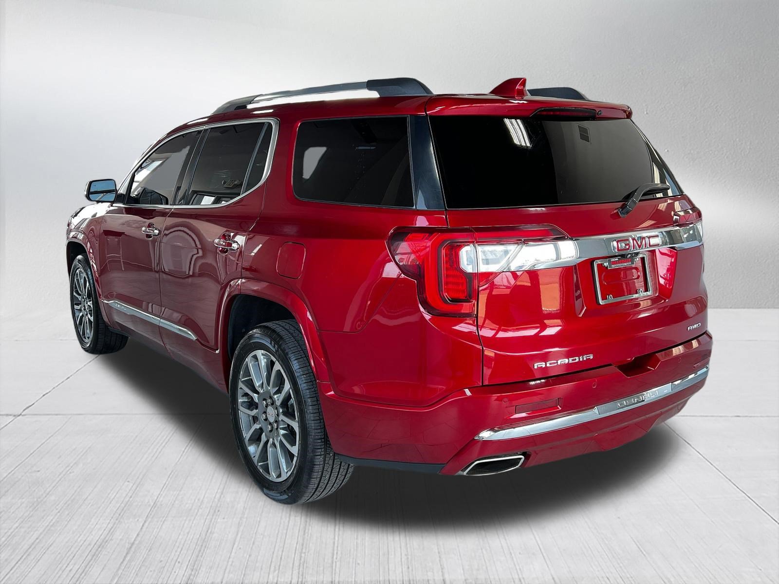 Used 2021 GMC Acadia Denali w/ GMC Pro Grade Package AWD/4WD image 6