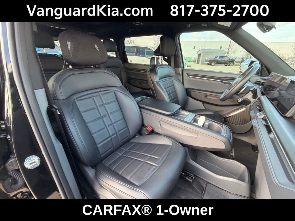 Certified 2026 Kia EV9 Land w/ Nightfall Edition Package image 28
