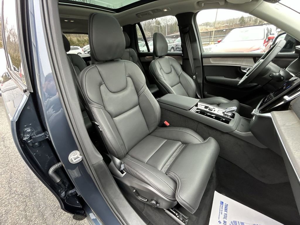 New 2026 Volvo XC90 T8 Ultra image 25