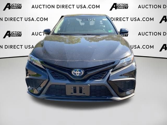 Used 2022 Toyota Camry SE FWD video 2