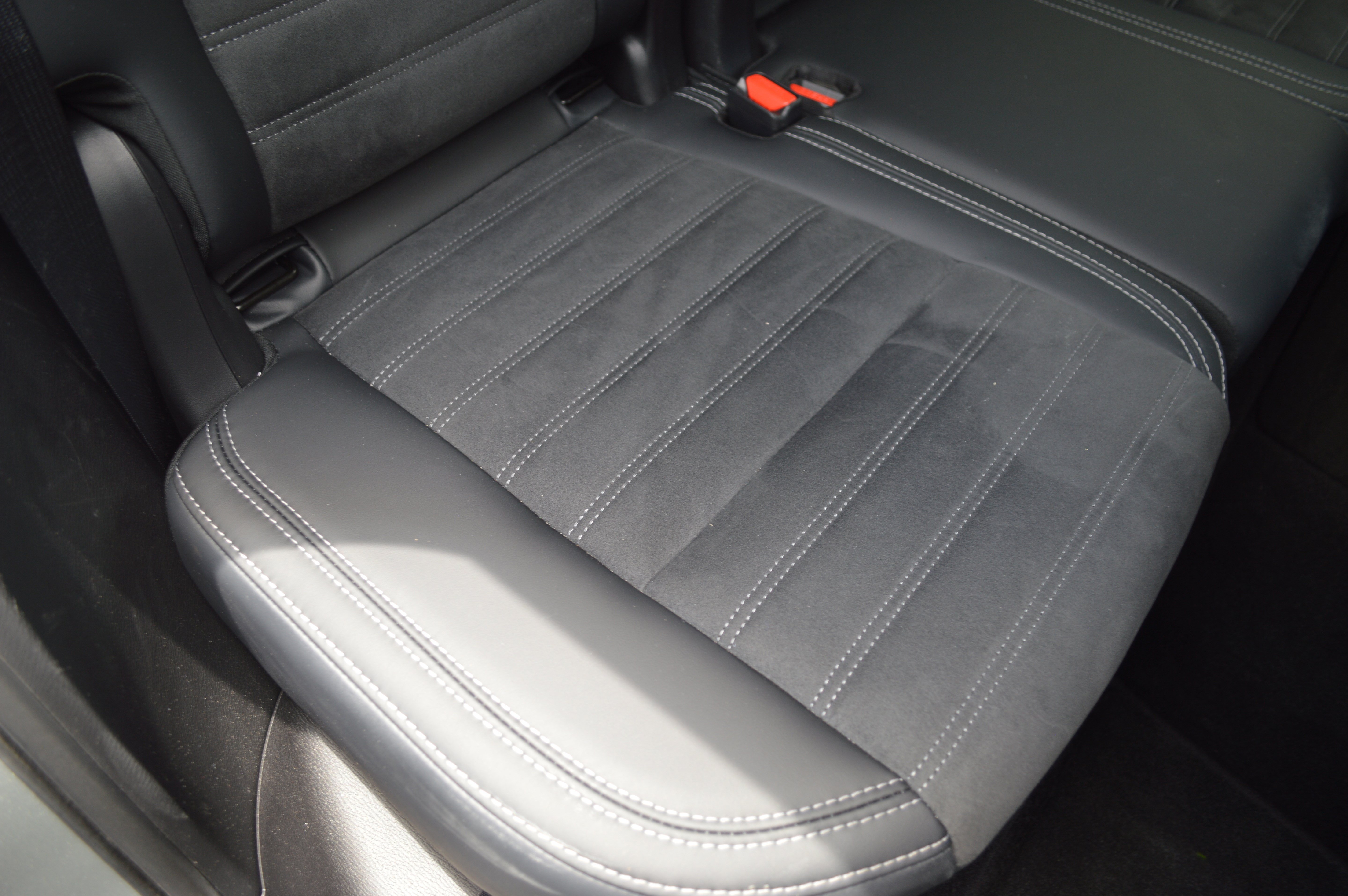 Used 2024 Mitsubishi Outlander SE FWD image 37